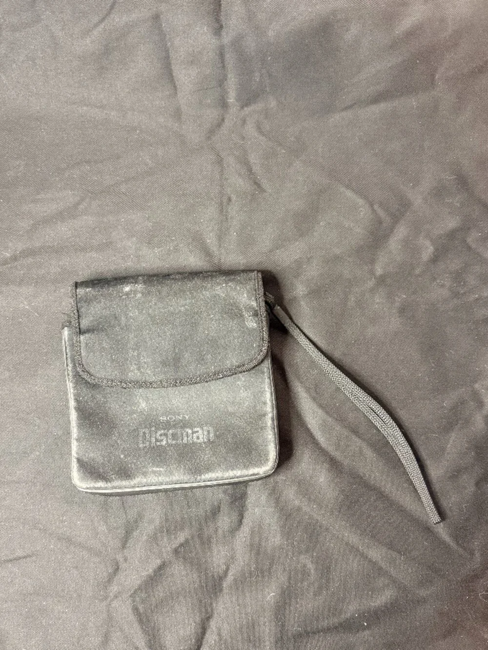 Vintage Sony D-25 Discman portable compact disc player